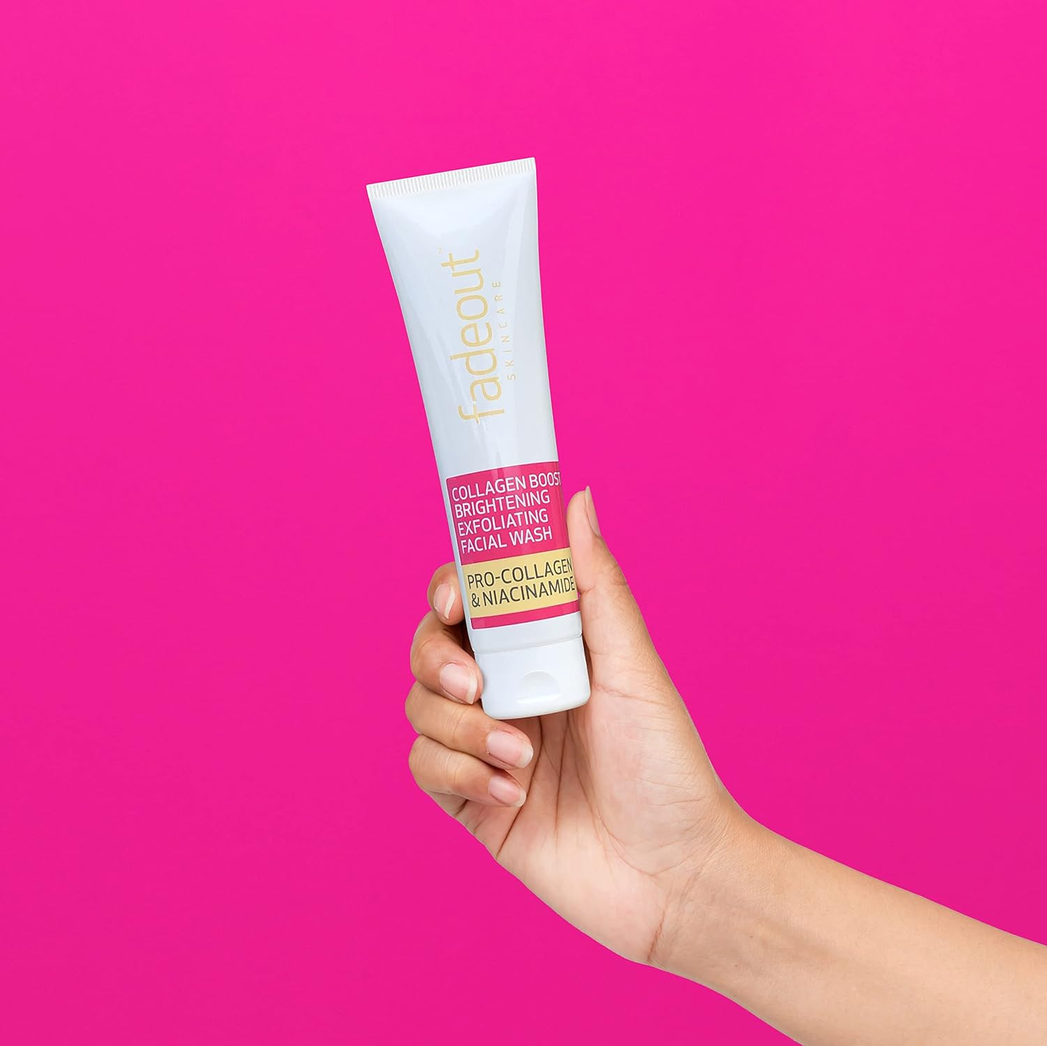 Collagen boost brightening exfoliating facial wash 100ml